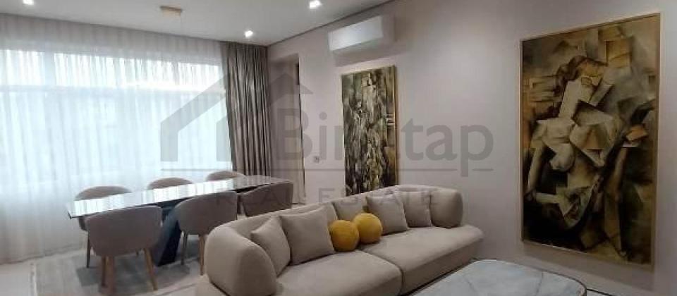 Semed Vurgun baginin yani, 28 May m/s yaxin 3 otaqli menzil satilir/108 kv.m. - 2