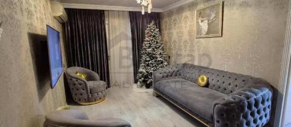 Neftchiler m/s yaninda 2 otaqli menzil satilir/45 kv.m. - 2