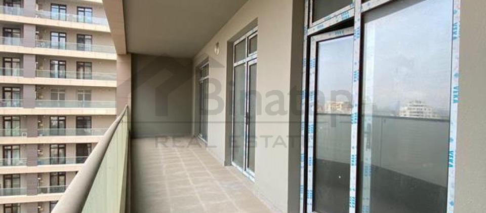 Grand Hayat Residence'de qanuni 2 otaqli menzil satilir/98 kv.m., Tbilisi prospekti - 12