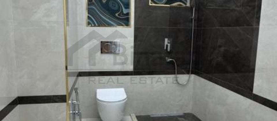 Heyder Eliyev merkezinin yaninda 3 otaqli menzil satilir/155 kv.m. - 14