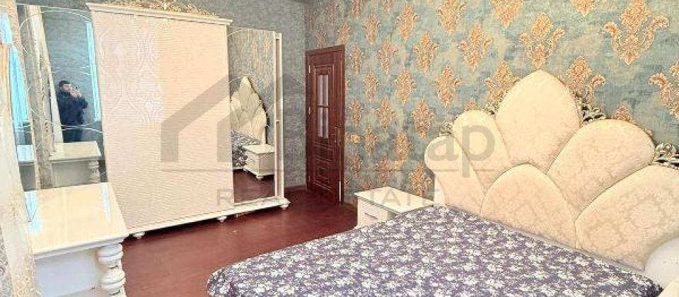 Nerimanov heykeli ve Dost agentliyinin yaninda 4 otaqli menzil satilir/164 kv.m. - 7