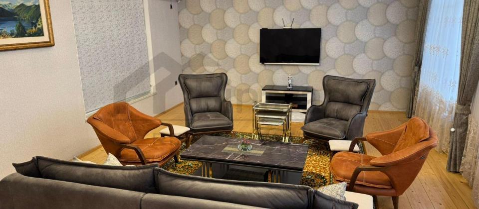 Satılır 10 otaqlı bağ evi 280 m², Novxanı q. - 3