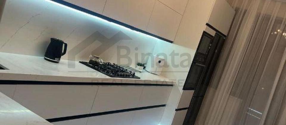 Tibb Universiteti ve 1№li Asan xidmete yaxin 4 otaqli menzil satilir/172.2 kv.m. - 6
