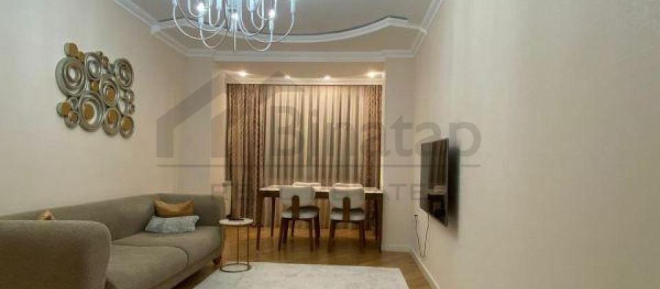 İzmir parkinin yani, Nizami m/s yaxin 3 otaqli menzil satilir/100 kv.m., Leninqrad layihe