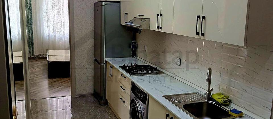 ABŞERON. MASAZIR. "OMİD" in binası. - 2