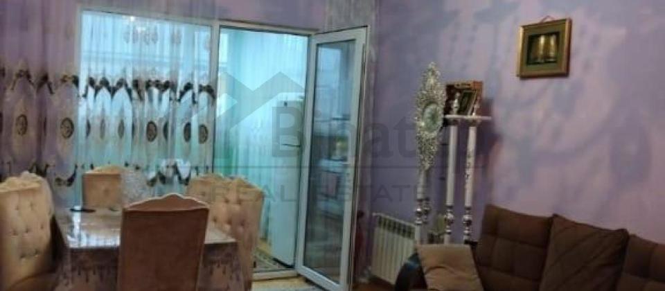 Satılır 6 otaqlı həyət evi 240 kv Mərdəkan q. - 2