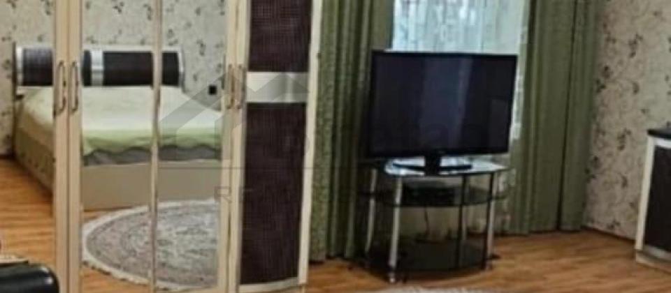 Satılır 6 otaqlı həyət evi 240 kv Mərdəkan q. - 4