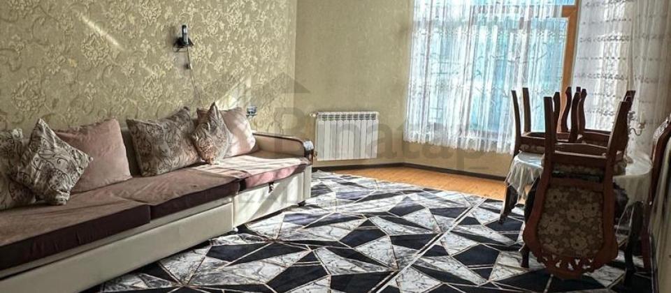 Satılır 4 otaqlı həyət evi/bağ evi 125 m², Bakıxanov q. - 2