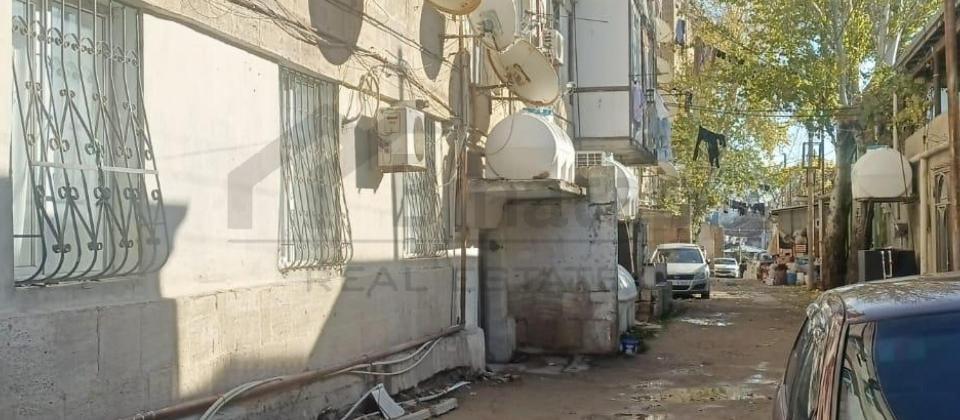 Binəqədi Şah Abbas küçəsi kupçalı mənzil satılır - 2