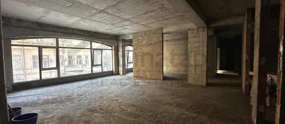 İçerişeher ve Axundov bagina yaxin temirsiz obyekt icareye verilir/335 kv.m. - 5