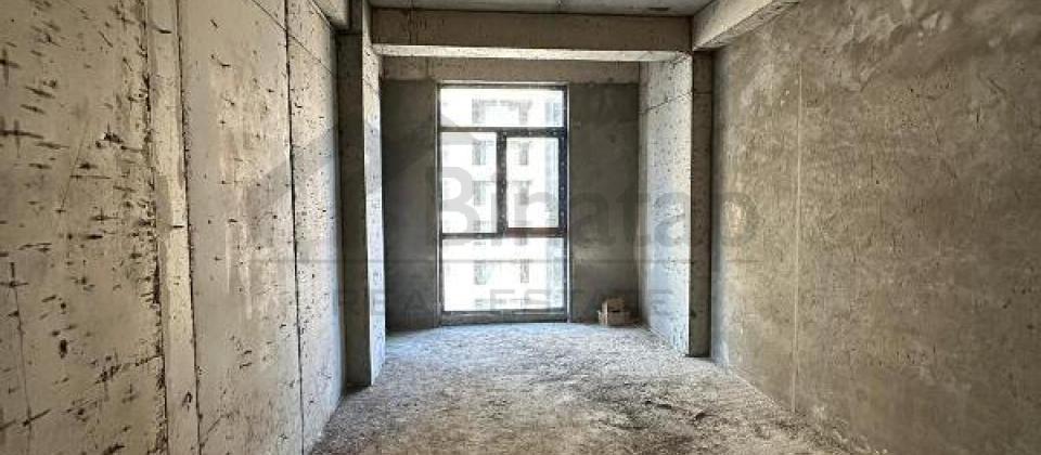 Tibb Universitetinin yaninda 4 otaqli menzil satilir/183 kv.m. - 10