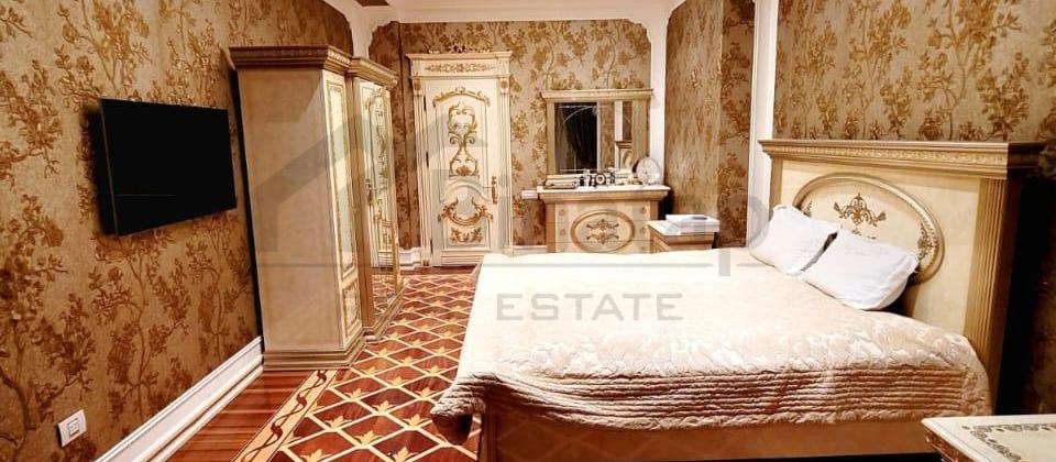 Satılır 4 otaqlı yeni tikili 250 kv Yasamal