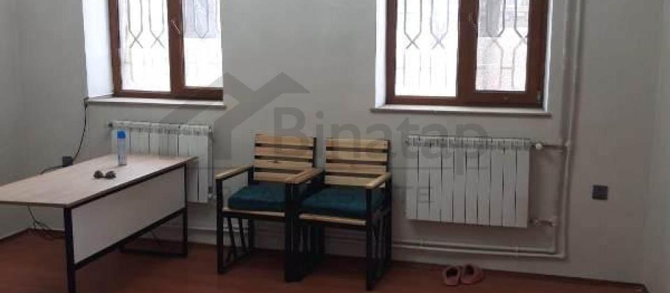 Qubanov, Nizami m/s yaxin 2 mertebeli heyet evi satilir/160 kv.m. - 5