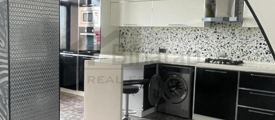 Albali uşaq bağçasinin yani, 8 Noyabr m/s yaxin 3 otaqli menzil satilir/158 kv.m. - 10