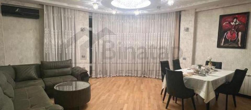 Qelebe dairesi, Baku Mall ve İnşaatçilar m/s yaxin 3 otaqli menzil satilir/146 kv.m.