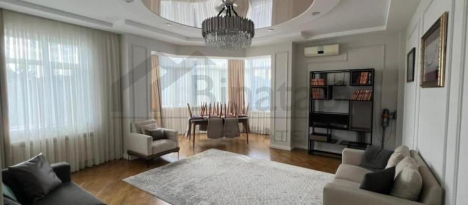 Moskva prospekti, 20 Yanvar m/s yaninda 3 otaqli menzil satilir/141 kv.m.