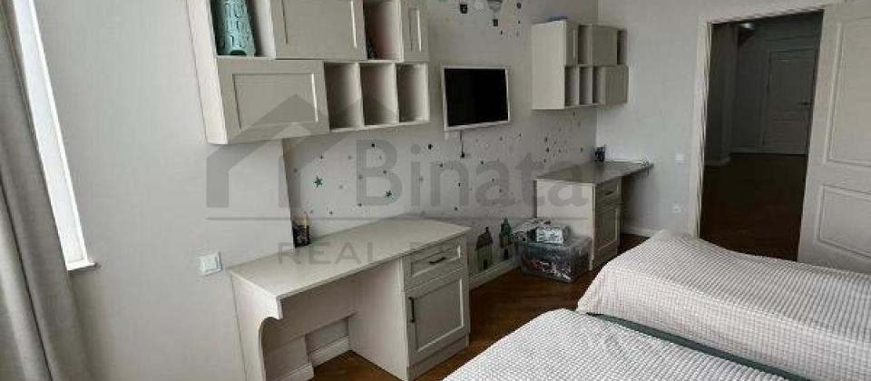 Moskva prospekti, 20 Yanvar m/s yaninda 3 otaqli menzil satilir/141 kv.m. - 9