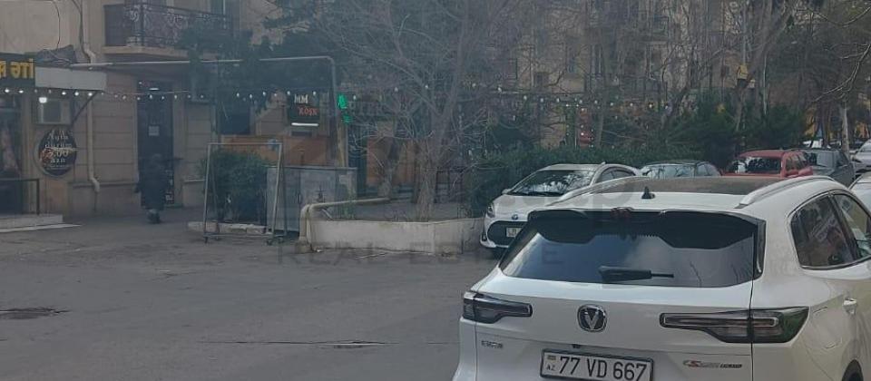 Satılır obyekt 65 m², Bakıxanov q. - 6