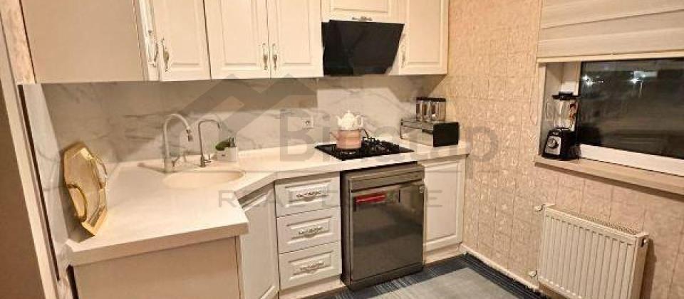 3 №li Asan xidmetin arxasinda 3 otaqli menzil satilir/84 kv.m. - 9