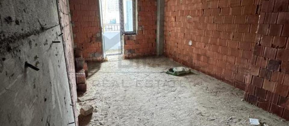 İnqlab, Tibb Universiteti ve 8 Noyabr m/s yaxin 2 otaqli menzil satilir/77 kv.m. - 5