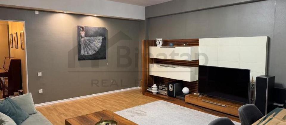 Badamdar, Oxford mektebi ve Botanika baginin yaninda 3 otaqli menzil satilir/110 kv.m. - 2