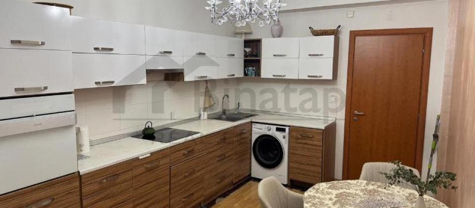 Badamdar, Oxford mektebi ve Botanika baginin yaninda 3 otaqli menzil satilir/110 kv.m. - 10