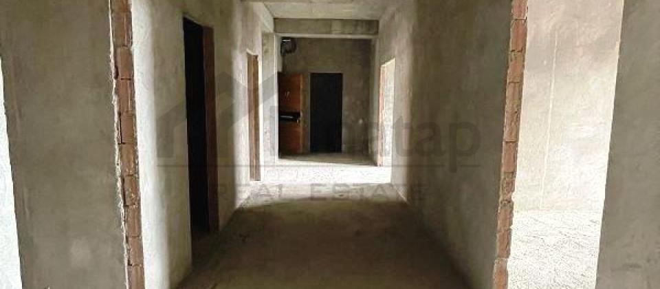 İçerişeher ve Axundov bagina yaxin temirsiz menzil satilir/285 kv.m. - 8