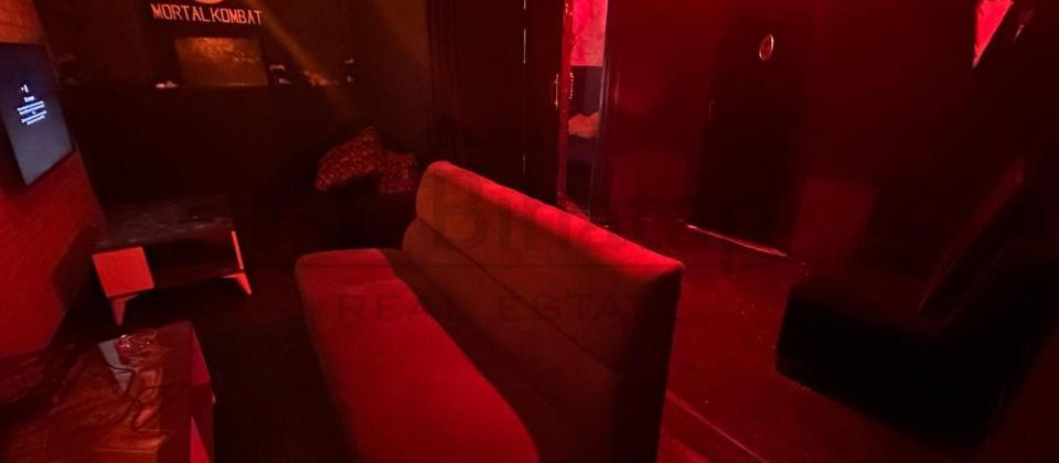 Satılır obyekt 85 m², Neftçilər m. - 6