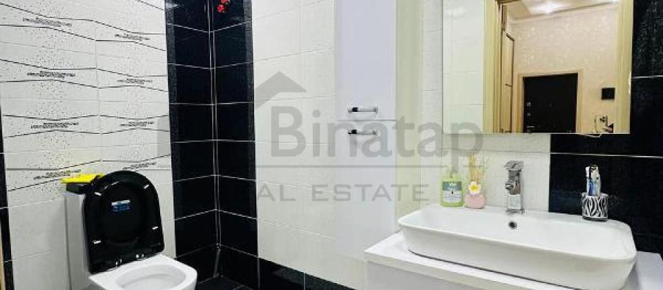 Odlar Yurdu Universitetinin yani, Genclik ve Nerimanov m/s yaxin 3 otaqli menzil satilir/165 kv.m. - 10