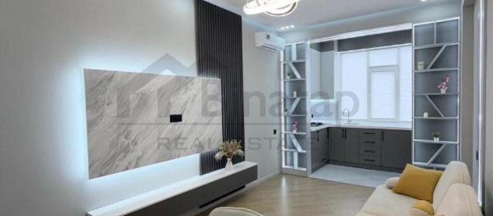 Hezi Aslanov ve Ehmedli m/s yaxin 2 otaqli menzil satilir/53 kv.m. - 2