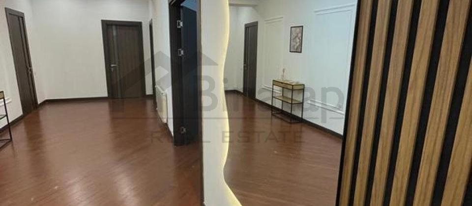 Odlar Yurdu Universitetinin yani, Genclik ve Nerimanov m/s yaxin 3 otaqli menzil satilir/131 kv.m. - 13