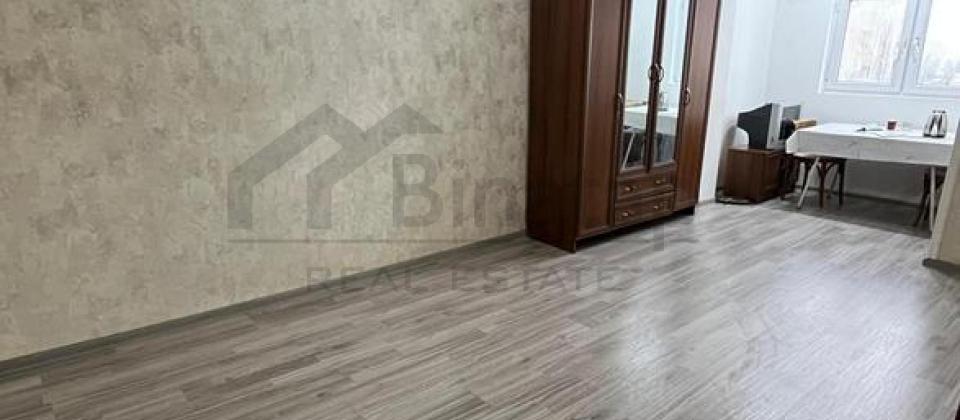 Musabeyov parkinin yani, Elmler Akademiyasi m/s yaxin 1 otaqli menzil satilir/35 kv.m. - 2