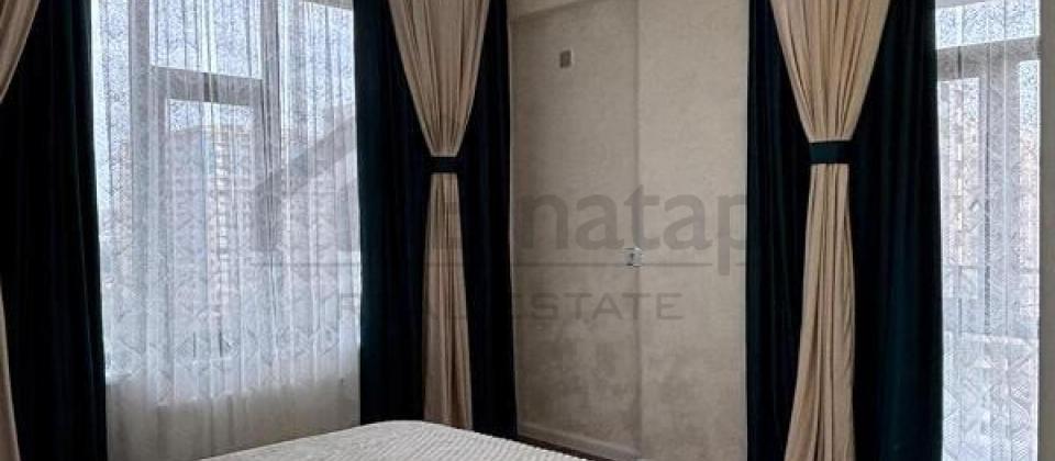 Azadliq prospekti, 28 May m/s yaninda 3 otaqli menzil satilir/80 kv.m. - 6