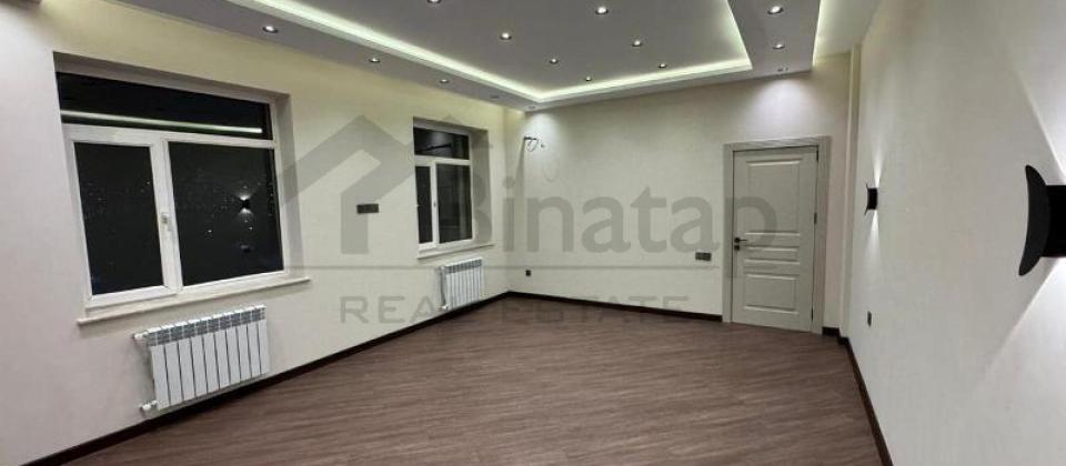 A.M.Şerifzade kuçesi, İnşaatçilar m/s yaninda 3 otaqli menzil satilir/135 kv.m.