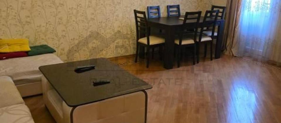 Naxçivan kuçesi (6ci parallel), Nizami m/s yaxin 3 otaqli menzil satilir/134 kv.m. - 2