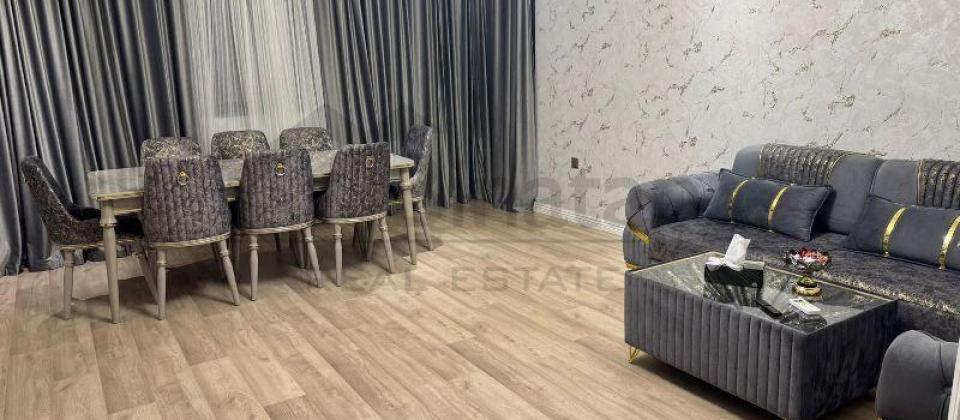 Yeni Yasamal, Bazarstore'un yaninda 3 otaqli menzil satilir/128 kv.m.