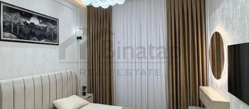 Koala ve Koroglu parklarinin yaninda 3 otaqli menzil satilir/98 kv.m. - 7