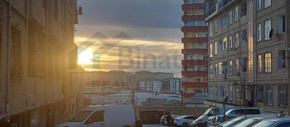 Masazırın girişində Kupçalı tamtəmirli mənzil