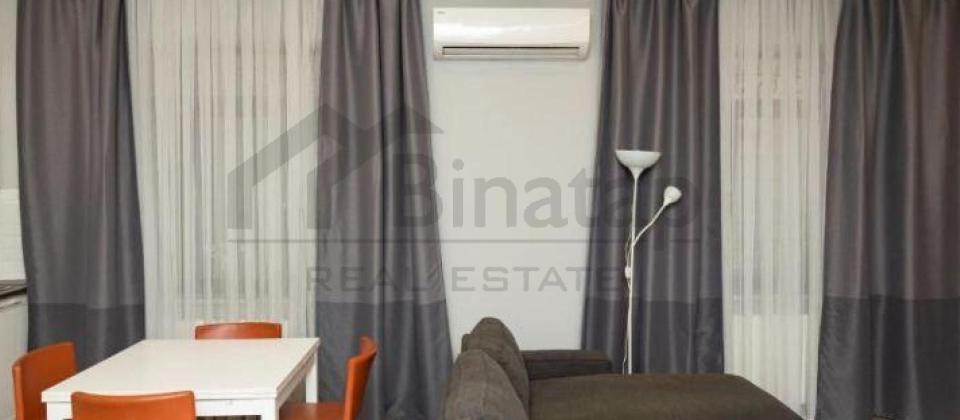 Fevvareler Meydani ve Rolls-Royce salonuna yaxin 2 otaqli menzil kiraye verilir/84 kv.m. - 2