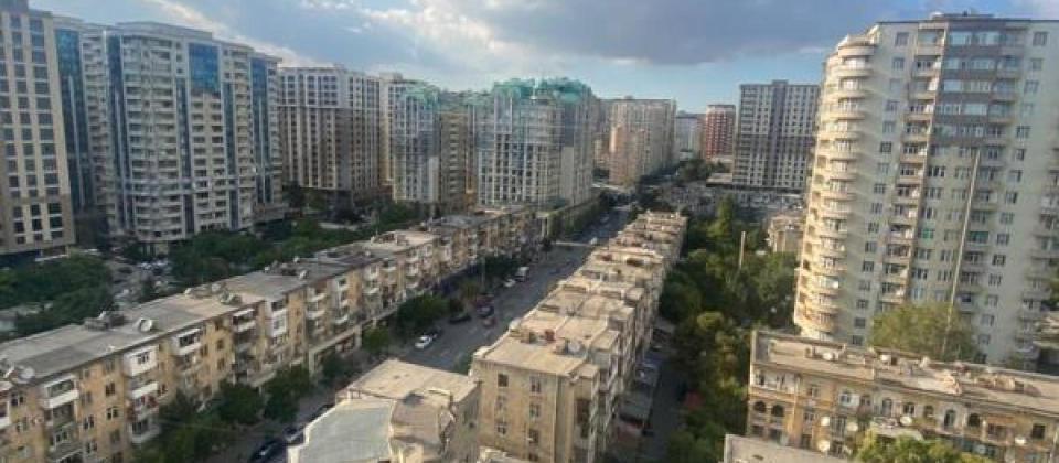 Koroglu, Koala ve Zorge parklarinin yaninda 4 otaqli menzil satilir/162 kv.m. - 14