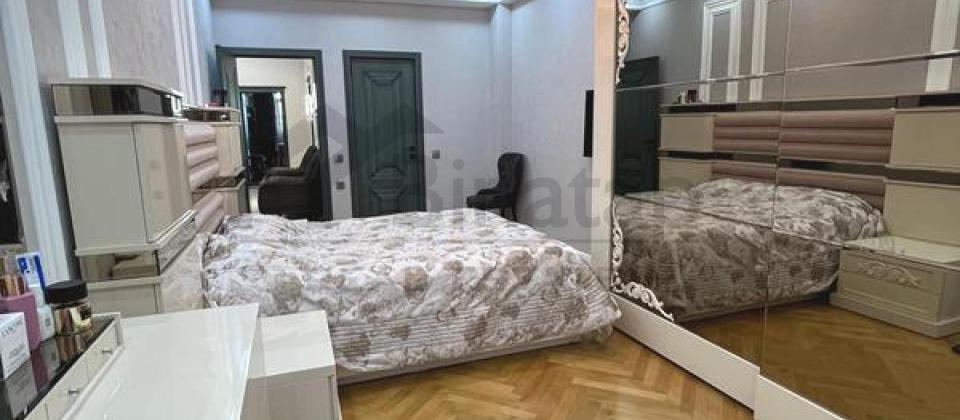 Yeni Yasamal, 2№li Tibb Kollecine yaxin 3 otaqli menzil satilir/147 kv.m. - 8