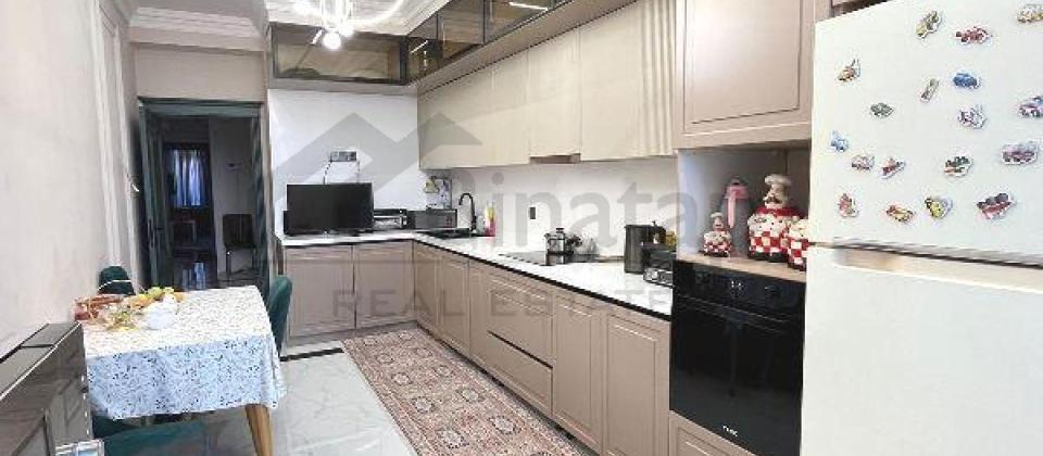 Yeni Yasamal, 2№li Tibb Kollecine yaxin 3 otaqli menzil satilir/147 kv.m. - 12