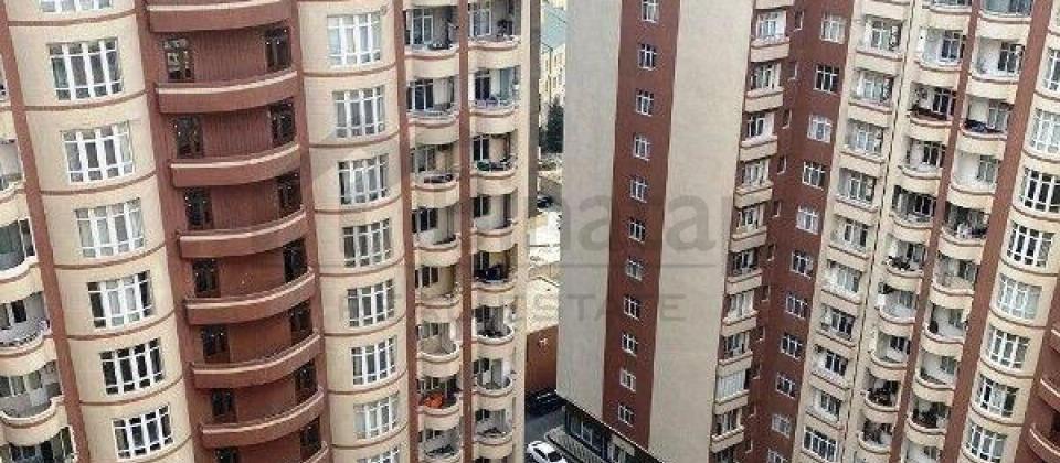 Botanika bagi ve Oxford mektebinin yaninda 1 otaqli temirsiz menzil satilir/60 kv.m. - 2