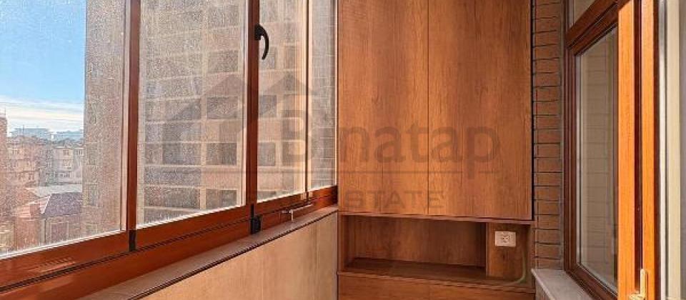 Semed Vurgun parki ve 28 May m/s yaxin 3 otaqli menzil satilir/108 kv.m. - 12