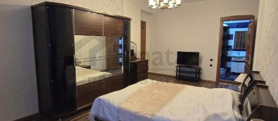 Statistika Komitesinin yaninda 3 otaqli menzil satilir/175 kv.m. - 5