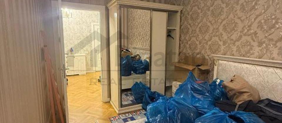 Huseyn Cavid prospekti, Elmler Akademiyasi m/s yaxin 3 otaqli menzil satilir/131 kv.m. - 5