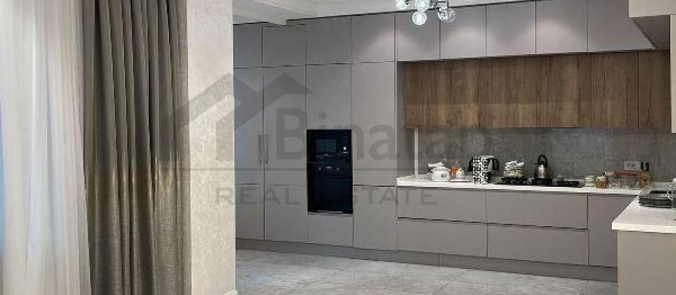 Baki saglamliq merkezinin yani, Genclik Malla yaxin 3 otaqli menzil satilir/135 kv.m. - 4