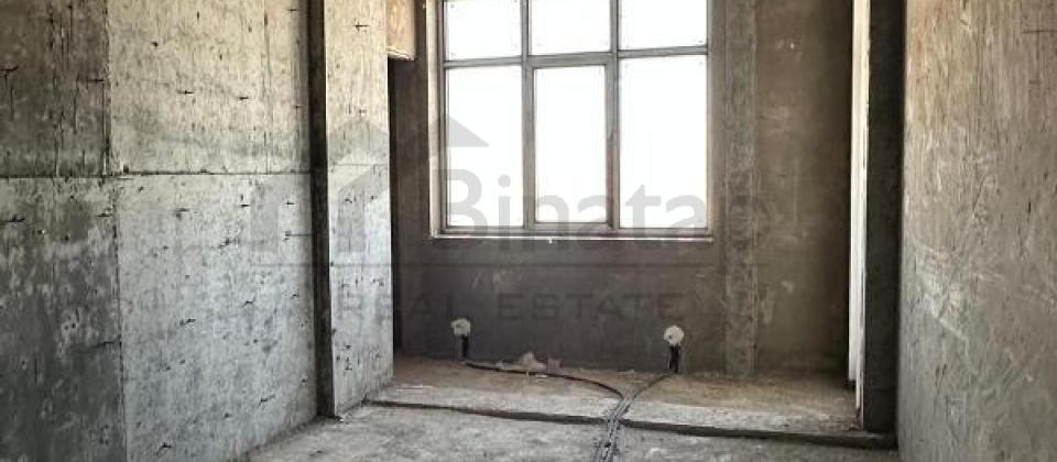 Huseyn Cavid parki ve Elmler Akademiyasi m/s yaninda 4 otaqli menzil satilir/153 kv.m. - 9