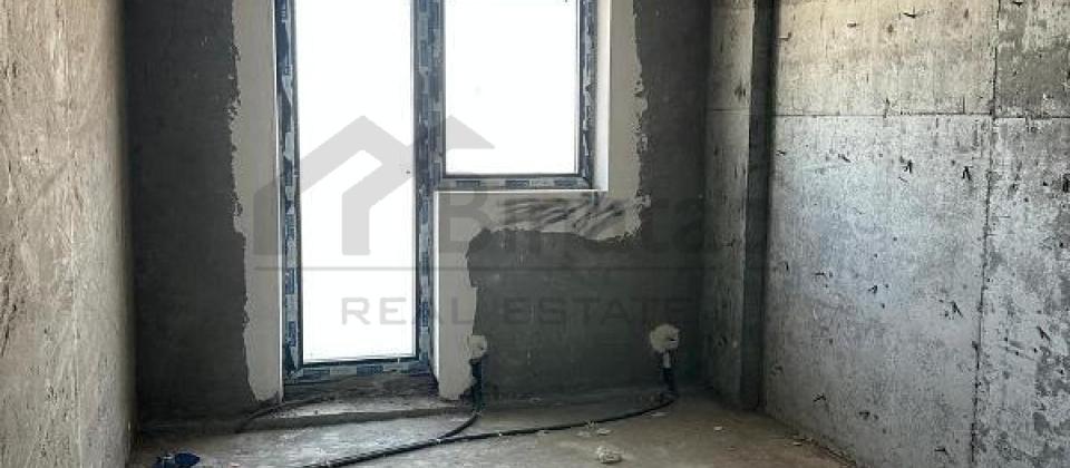 Huseyn Cavid parki ve Elmler Akademiyasi m/s yaninda 4 otaqli menzil satilir/153 kv.m. - 10