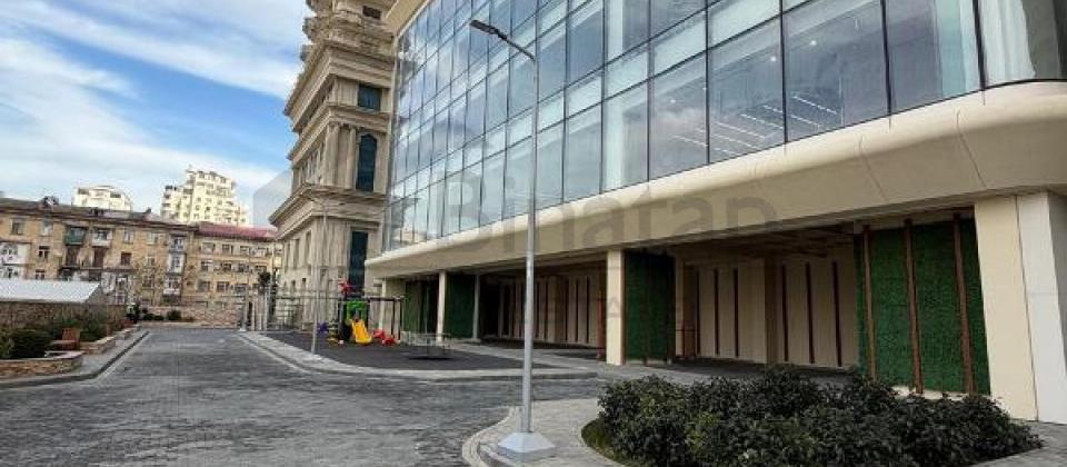 Huseyn Cavid parki ve Elmler Akademiyasi m/s yaninda 4 otaqli menzil satilir/147 kv.m. - 4